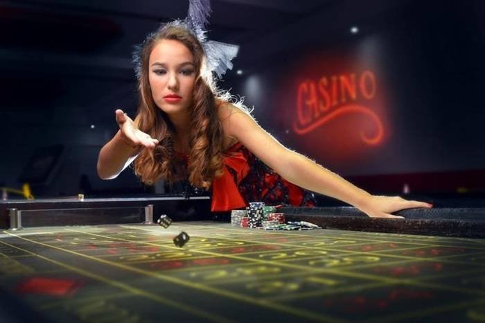 Pengalaman Live Casino asli dengan dealer sungguhan di svip9